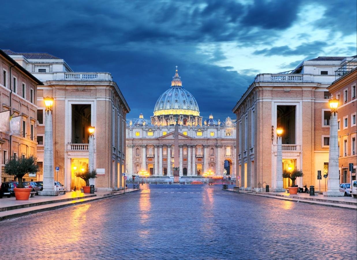 My Bed Vatican Museum Rome Bagian luar foto